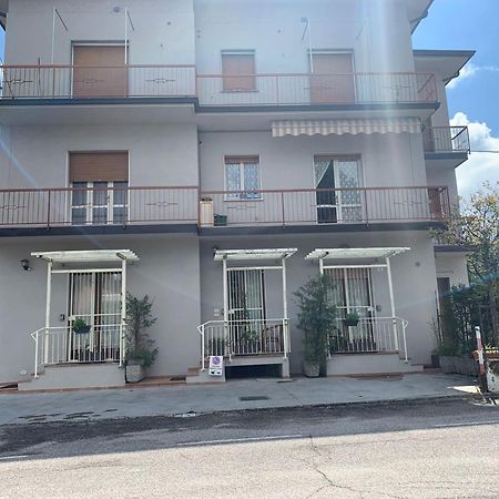 Hotel La Terrazza Peschiera del Garda Zewnętrze zdjęcie