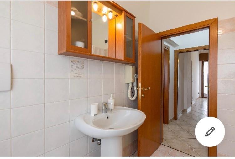 Hotel La Terrazza Peschiera del Garda Zewnętrze zdjęcie