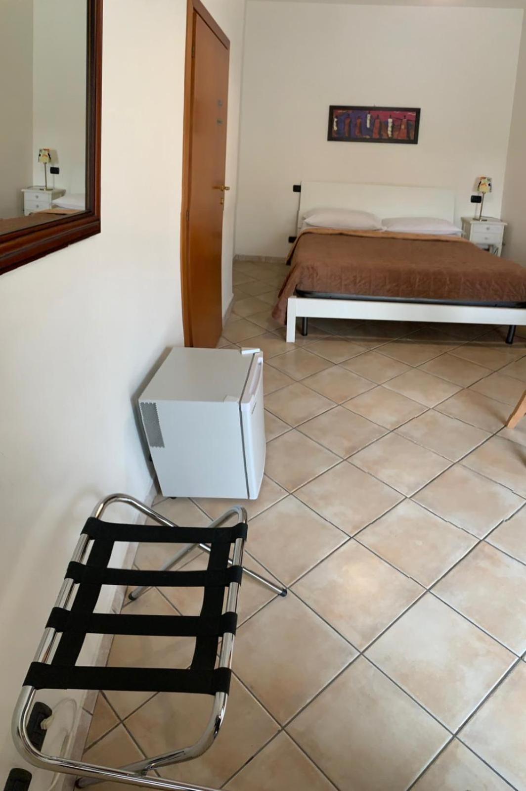 Hotel La Terrazza Peschiera del Garda Zewnętrze zdjęcie
