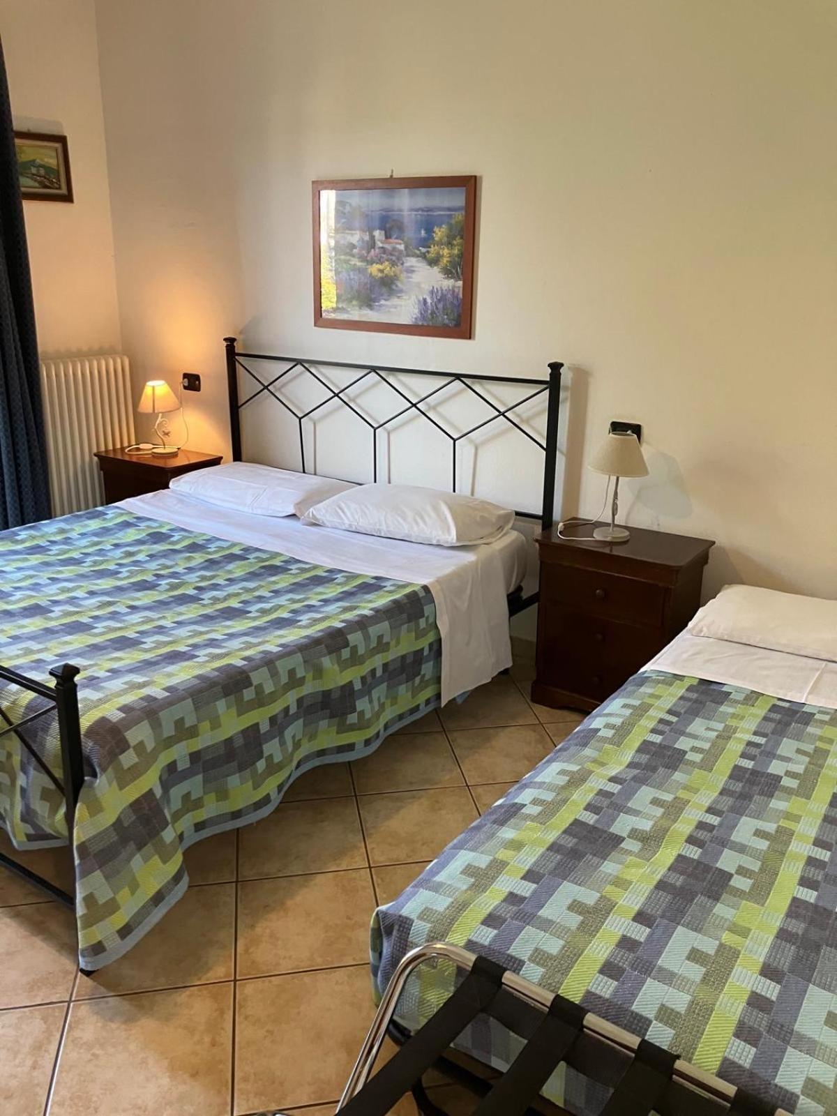 Hotel La Terrazza Peschiera del Garda Zewnętrze zdjęcie