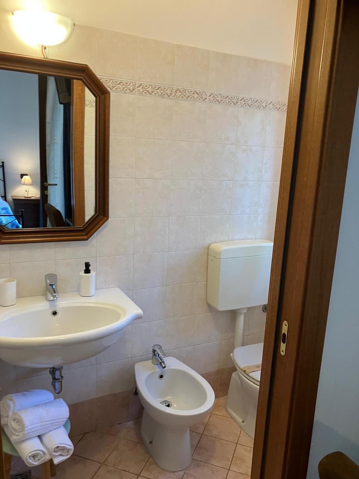 Hotel La Terrazza Peschiera del Garda Zewnętrze zdjęcie