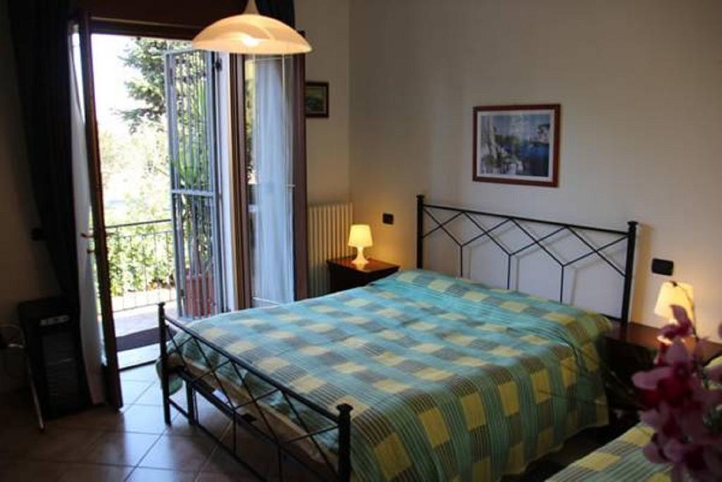 Hotel La Terrazza Peschiera del Garda Zewnętrze zdjęcie